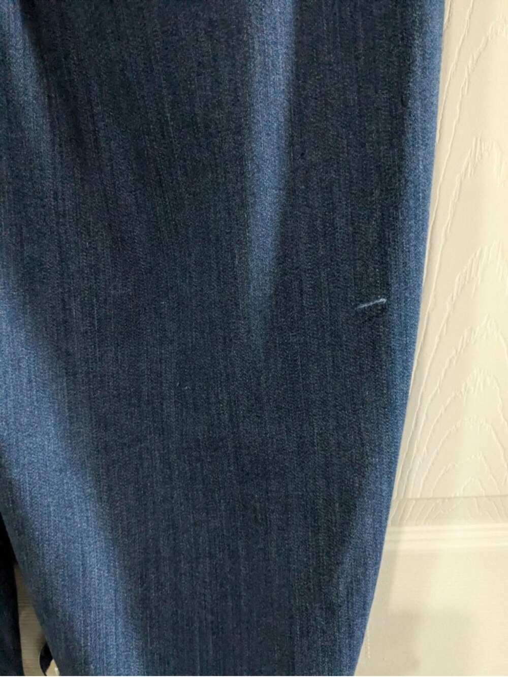 Chico's Women's Wide Leg Ankle Capri Jeans, Blue, Size 3R/16R - Picture 3 of 5
